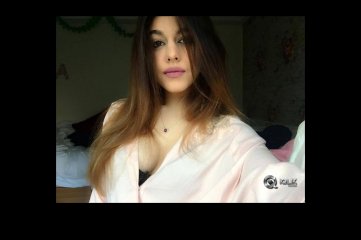 Pooja Bedi Daughter Aalia Latest Hot Photos